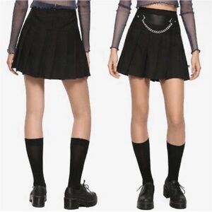 ROYAL BONES By Tripp NYC Chain Pleated Mini Skirt D Rings Back Zip Black Size XS